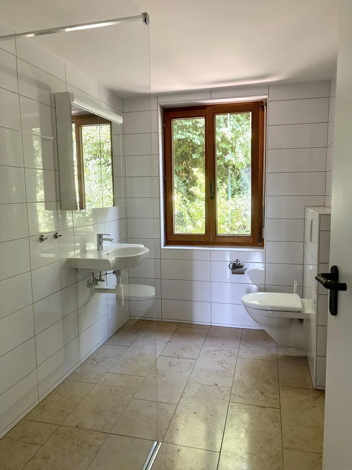 5.5 Zimmer Haus mit Hanglage