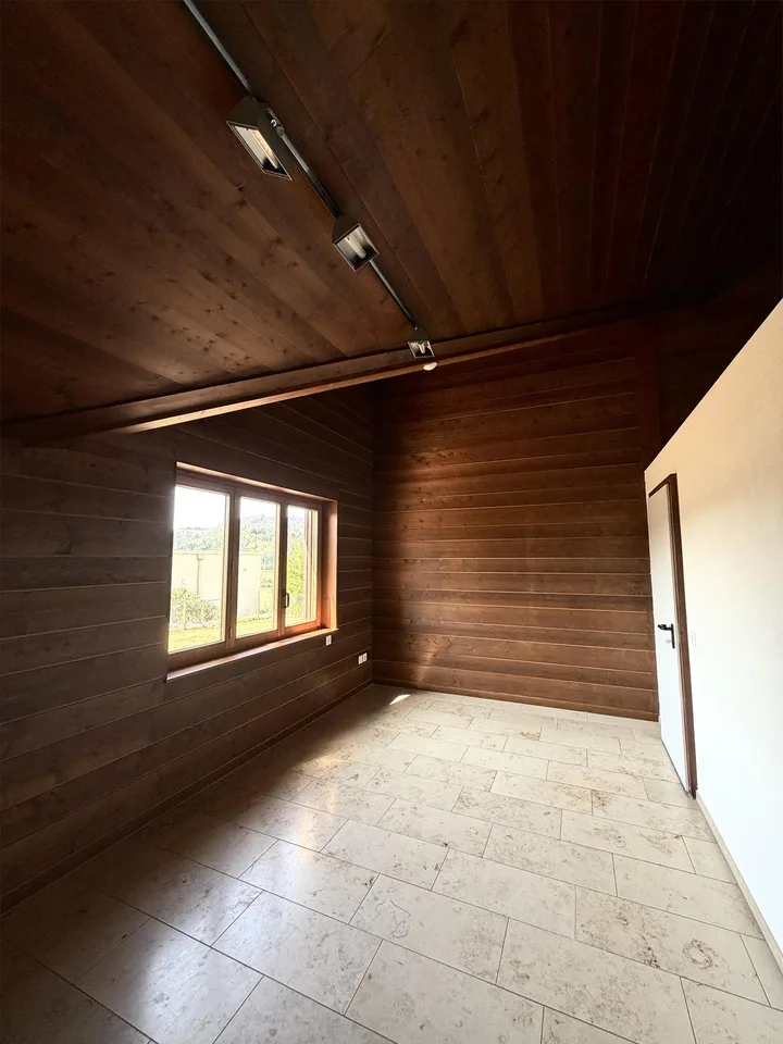 5.5 Zimmer Haus mit Hanglage
