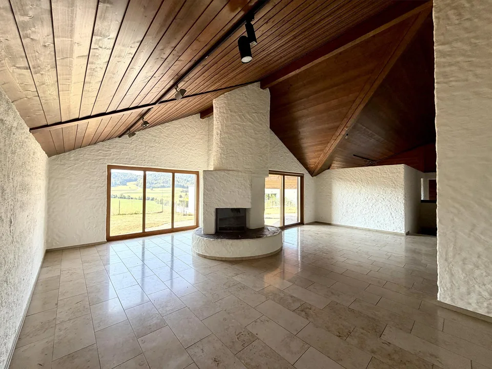 5.5 Zimmer Haus mit Hanglage
