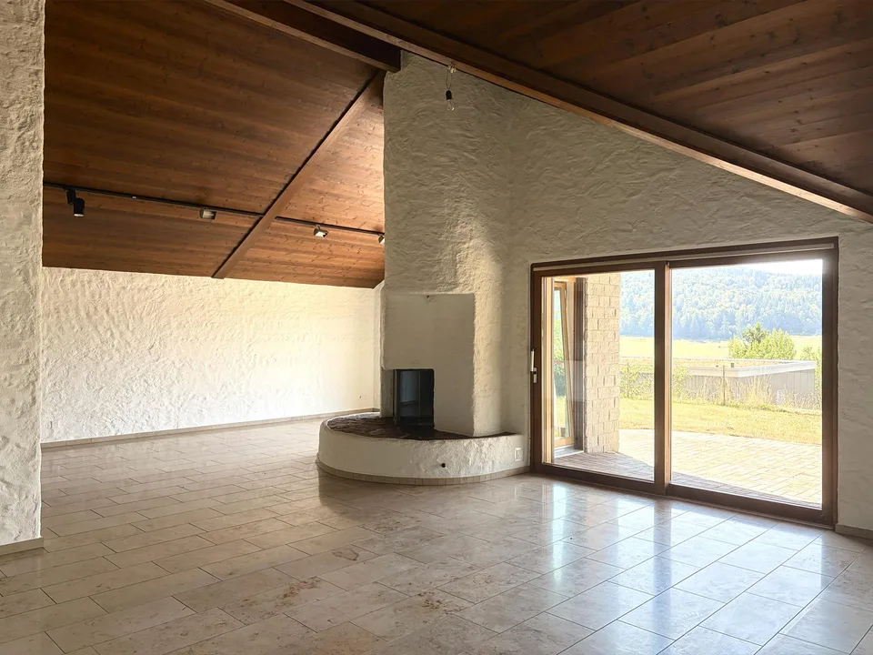 5.5 Zimmer Haus mit Hanglage