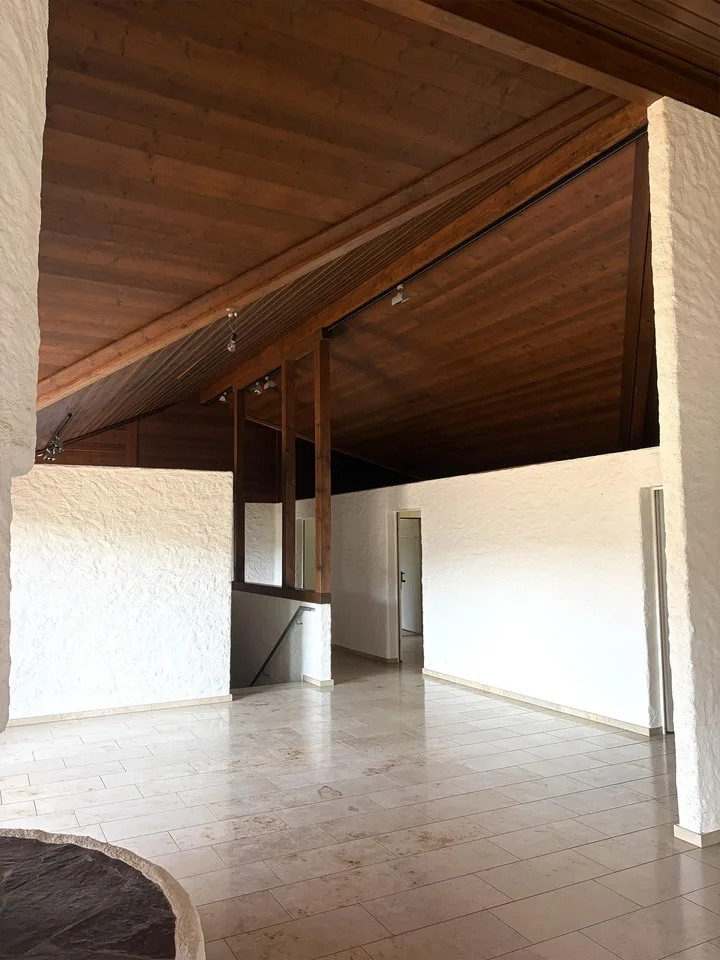 5.5 Zimmer Haus mit Hanglage