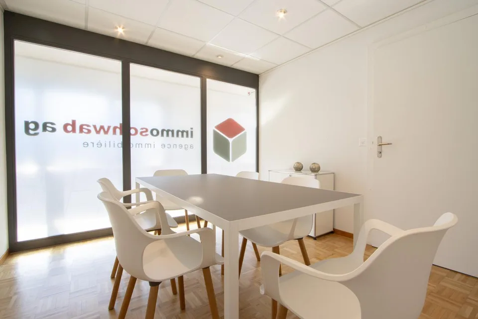 Locaux commerciaux avec un potentiel de réutilisation attractif dans un appartement