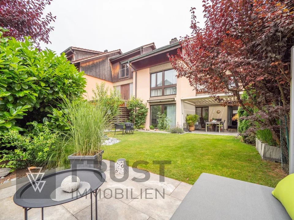 Familienfreundliches Reihenhaus mit Garten