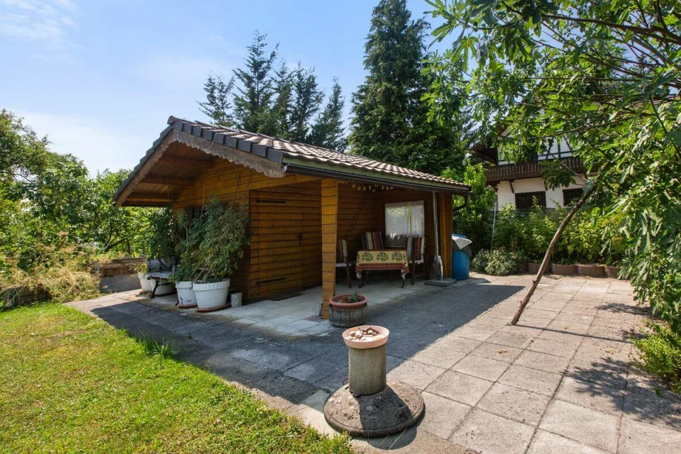 Idyllisches Anwesen mit viel Land & Privatsphäre