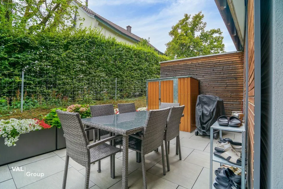 Attraktive 2.5-Zimmer-Wohnung mit grosser Terrasse an zentraler Lag...