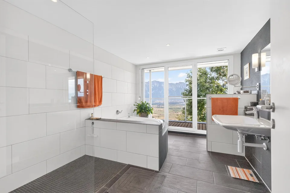 Modern single-family house with panoramic view in Gams