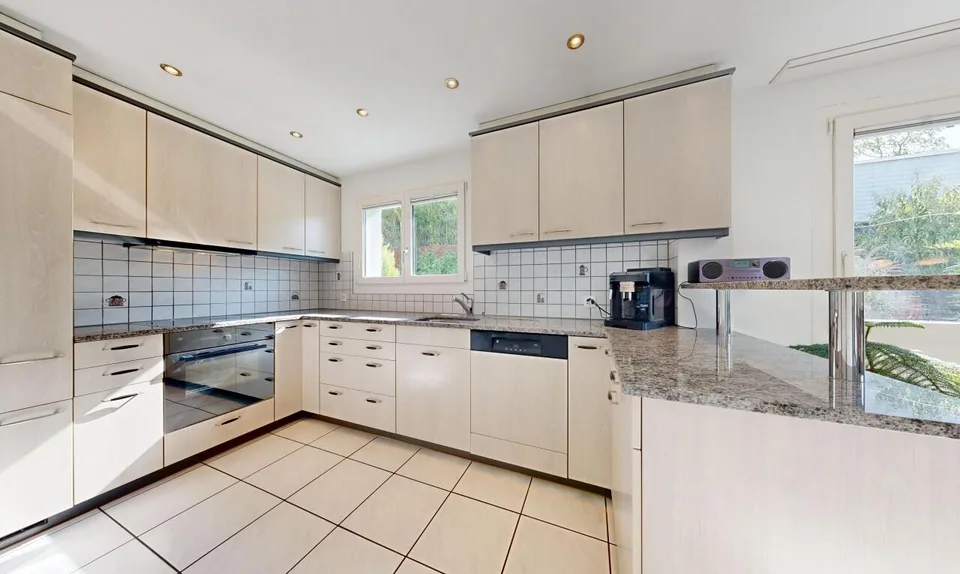 Bright 5.5-room semi-detached house in Kloten