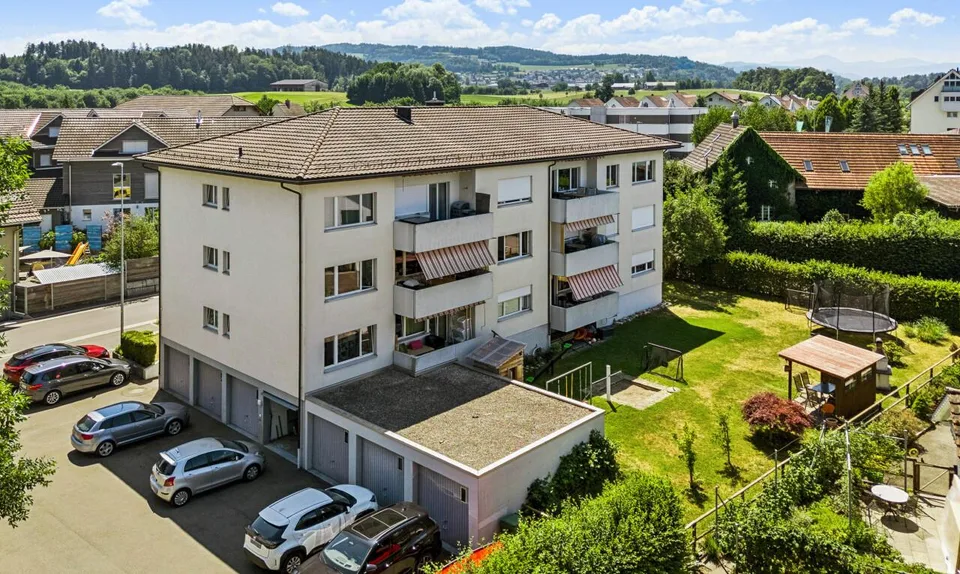 Gepflegtes Mehrfamilienhaus mit 9 Wohnungen in Schwarzenbach SG