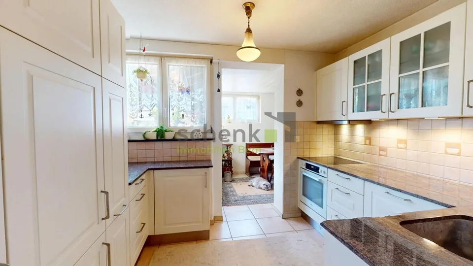 DEFH with a lovely garden in a quiet family location