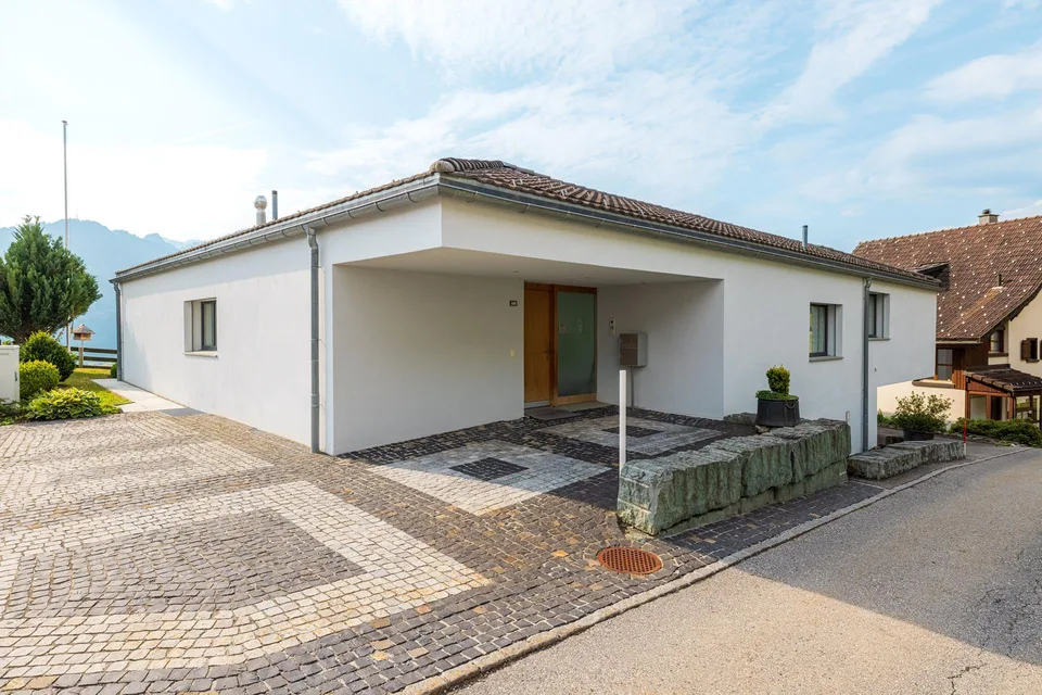 6-Zimmer-Einfamilienhaus mit Panorama und Garten in Mastrils kaufen