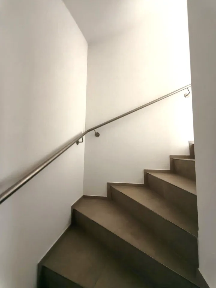 Neuwertiges 6.5-Zimmer-Reiheneckhaus mit Weitsicht in Dicken SG