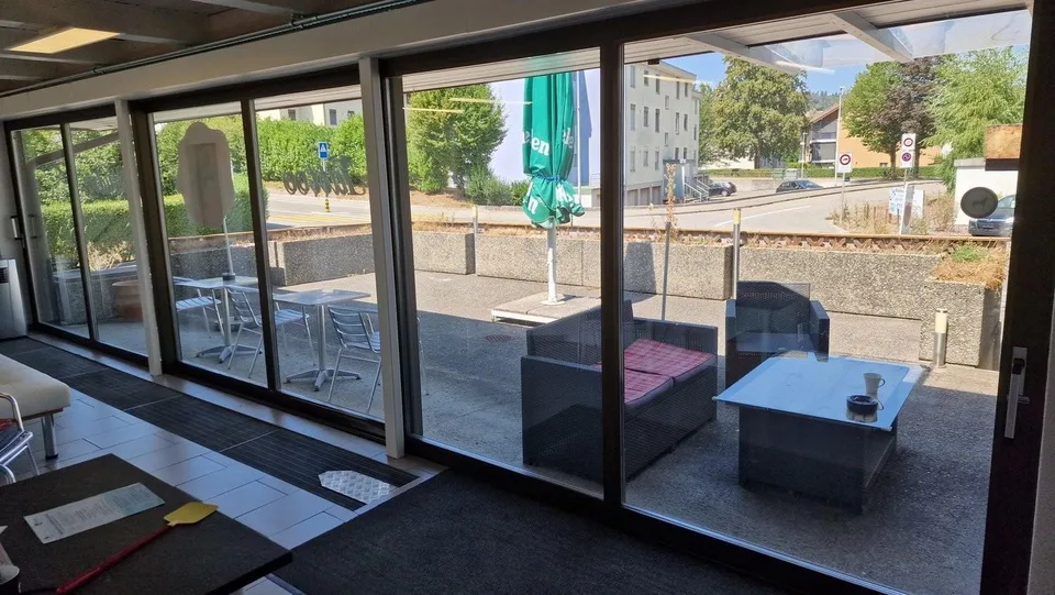 Gewerberäumlichkeiten à 256 m² im EG