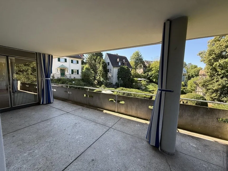 Appartement temporaire spacieux de 5 pièces dans un emplacement exclusif à Doldertal