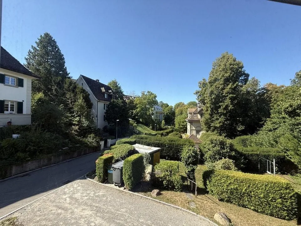 Appartement temporaire spacieux de 5 pièces dans un emplacement exclusif à Doldertal