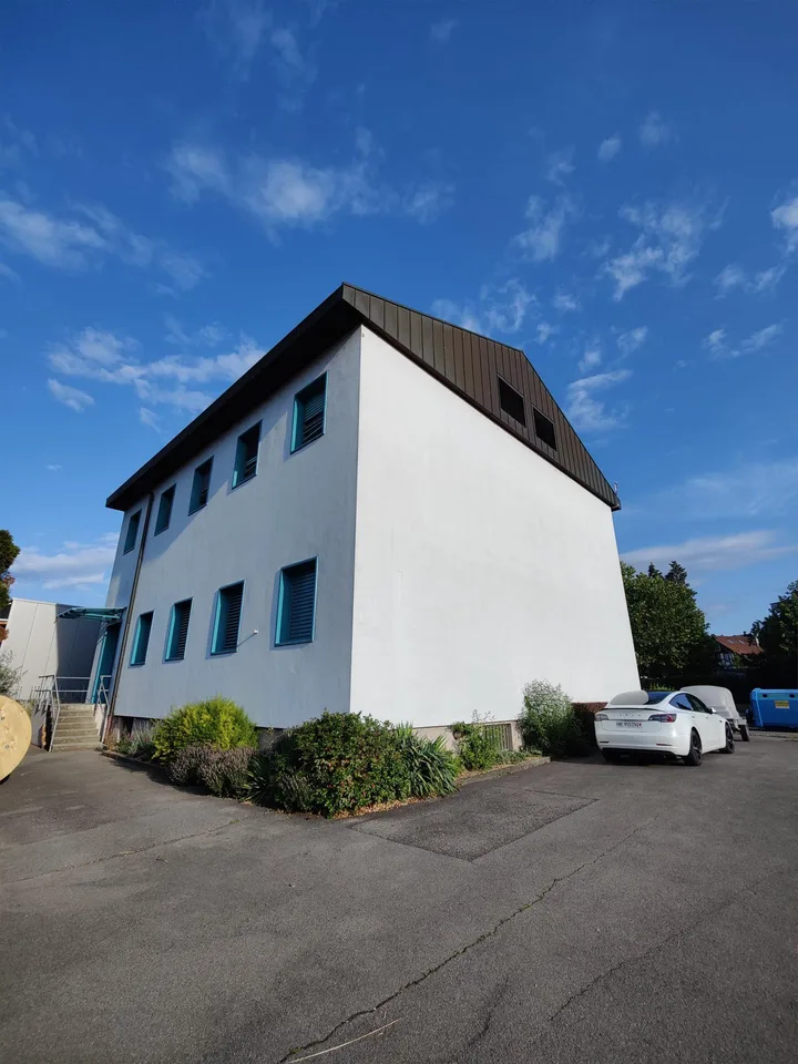 Gewerbefläche Zentral in Brügg BE