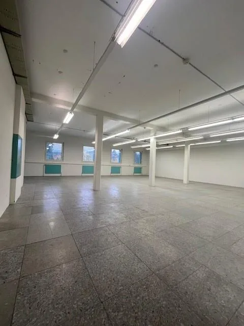 Gewerbefläche Zentral in Brügg BE