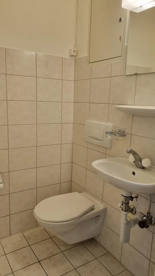 Helle Wohnung mit Dachterrasse zur Untermiete befristet bis 31.10.2027