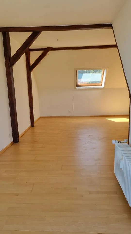 Helle Wohnung mit Dachterrasse zur Untermiete befristet bis 31.10.2027
