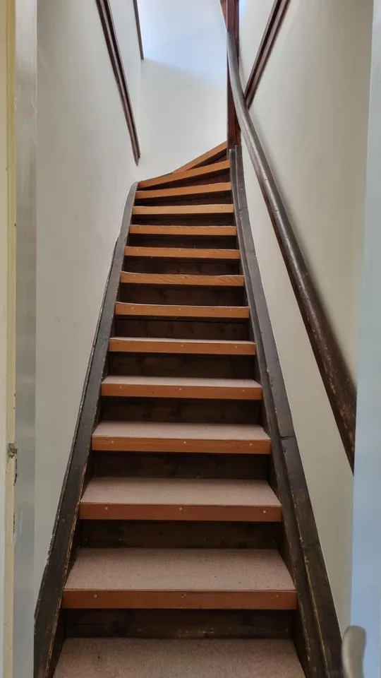Helle Wohnung mit Dachterrasse zur Untermiete befristet bis 31.10.2027