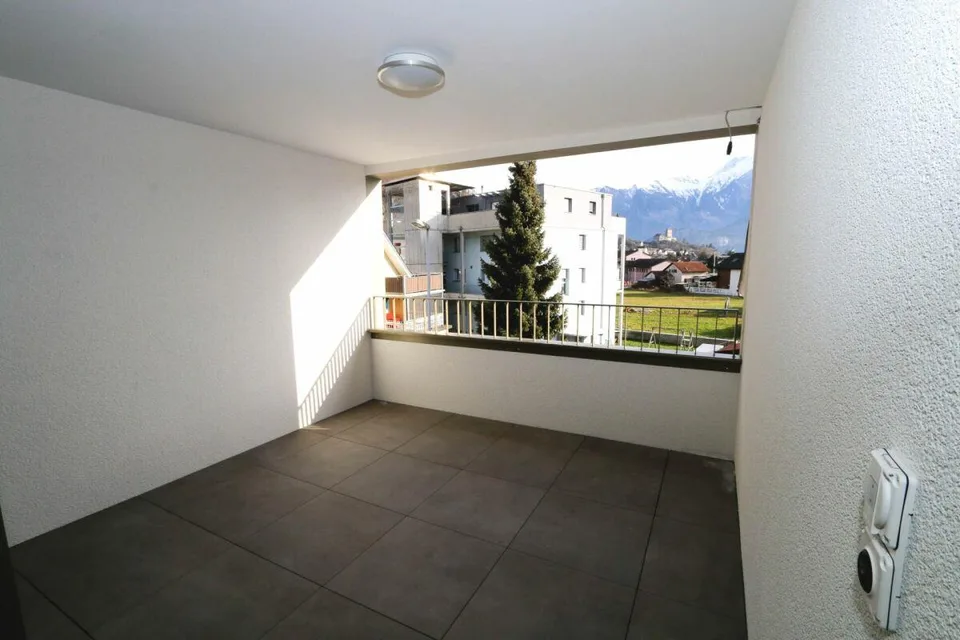 neuwertige 3.5-Zimmer-Wohnung an zentraler Lage