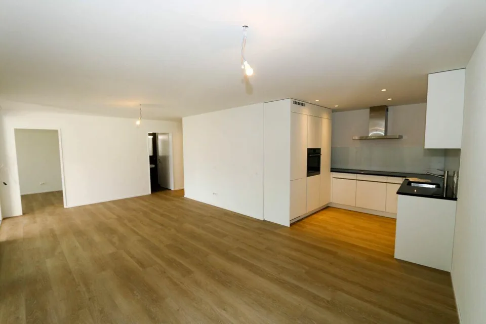 neuwertige 3.5-Zimmer-Wohnung an zentraler Lage