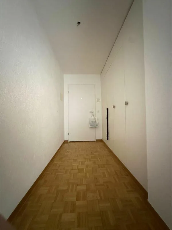 Gepflegte 1.5-Zimmer-Wohnung mit Balkon