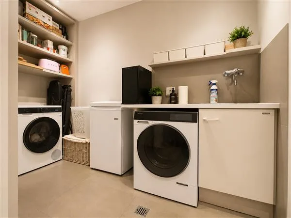 Lugano: 5.5-Room Apartment