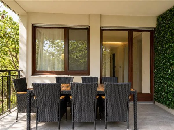Lugano: 5.5-Room Apartment
