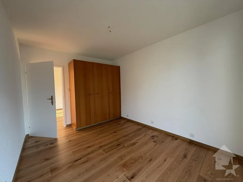 Bel appartement 4.5 pièces, situé à proximité des commodités