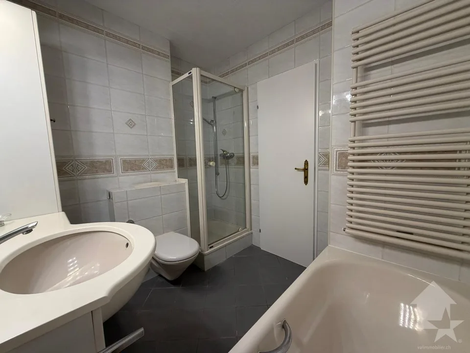 Bel appartement 4.5 pièces, situé à proximité des commodités