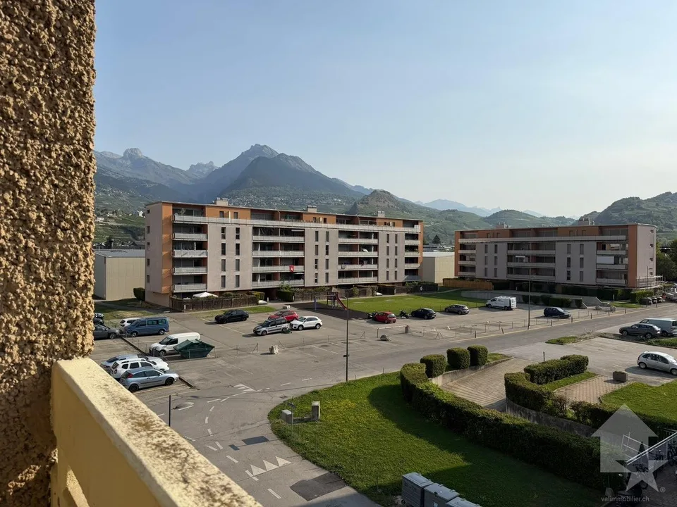 Bel appartement 4.5 pièces, situé à proximité des commodités