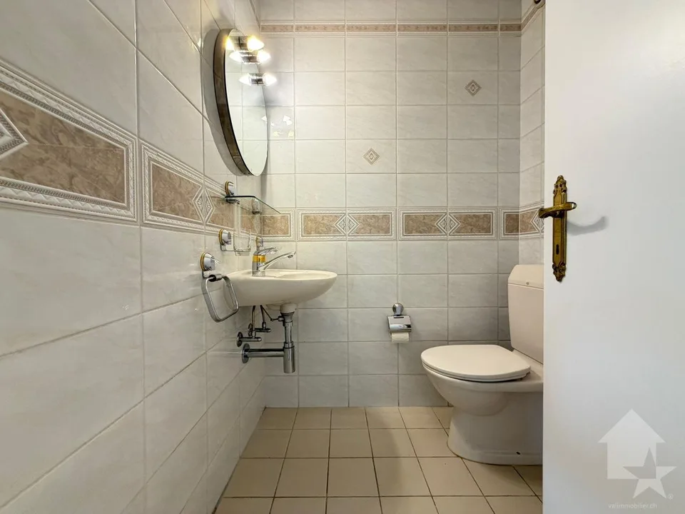 Bel appartement 4.5 pièces, situé à proximité des commodités