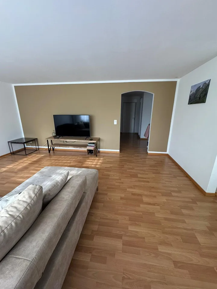 Grosse und Moderne 3.5 Zimmer Wohnung mit 93m2 in Rickenbach TG