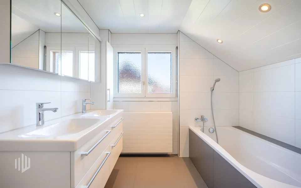 ImmoWyss -  Wohngefühl mit Weitblick im charmanten Einfamilienhaus