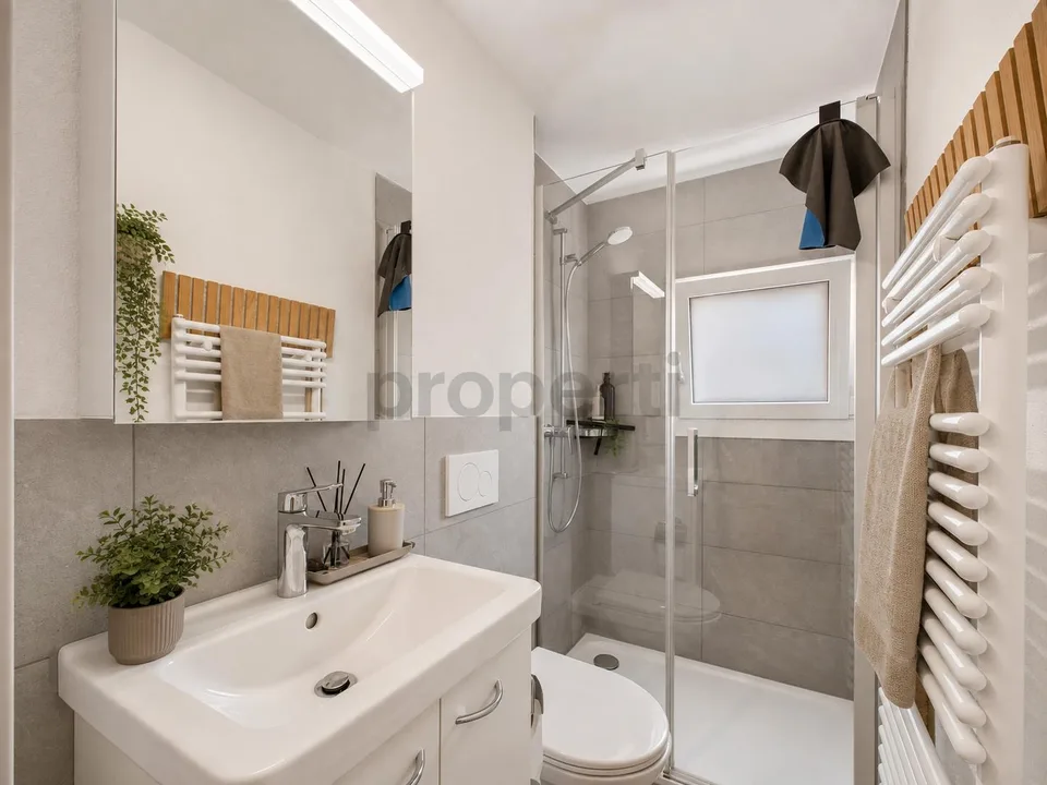 Renovierte 3.5-Zimmer-Wohnung mit privatem Gartensitzplatz und mode...