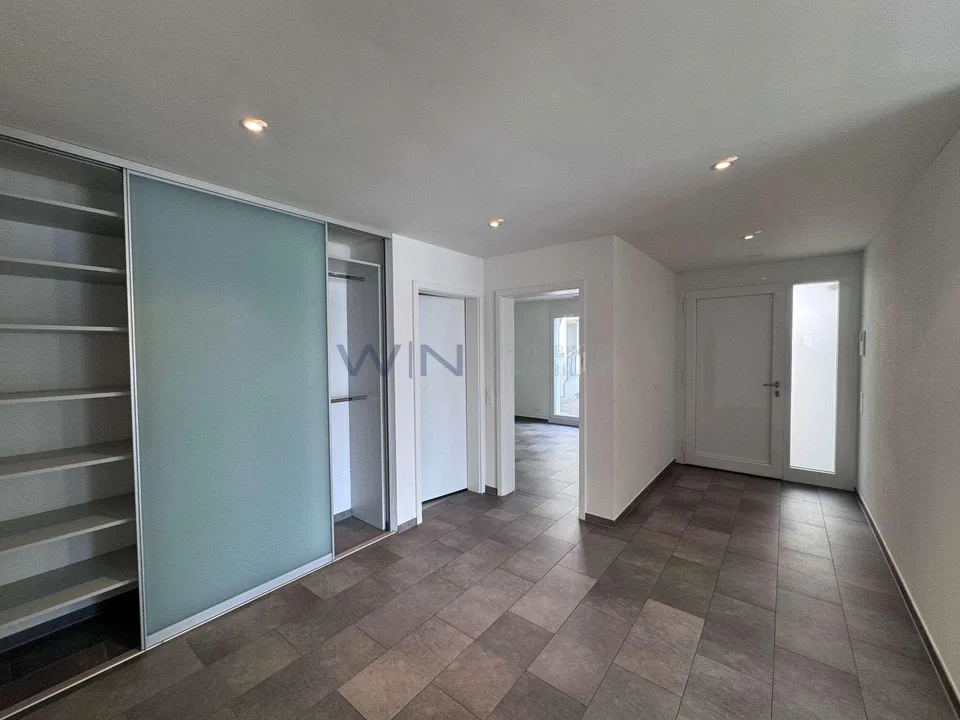Seeblick, 65 m² Terrasse und zwei Garagenplätze – Foto 8 von 13