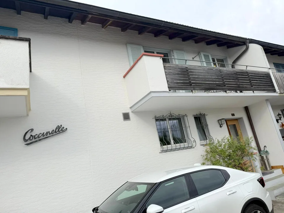 Charmantes 4.5-Zimmer-Reiheneinfamilienhaus in Spiez mit schöner Au...