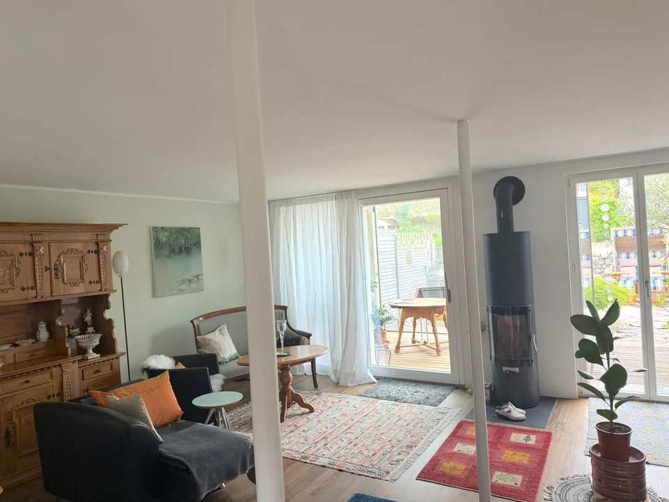 Charmantes 4.5-Zimmer-Reiheneinfamilienhaus in Spiez mit schöner Au...
