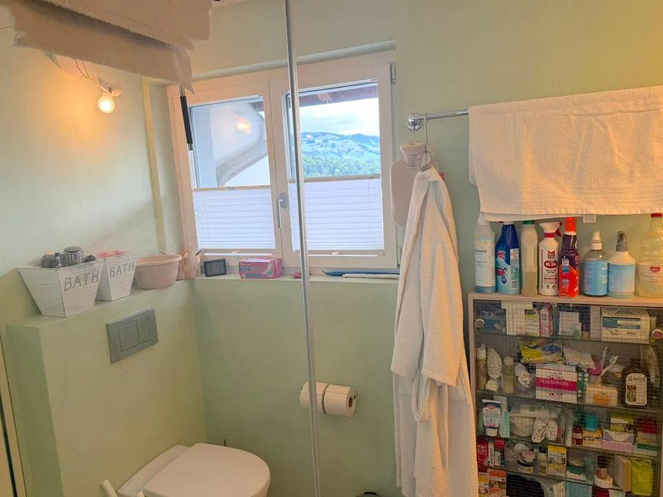Charmantes 4.5-Zimmer-Reiheneinfamilienhaus in Spiez mit schöner Au...