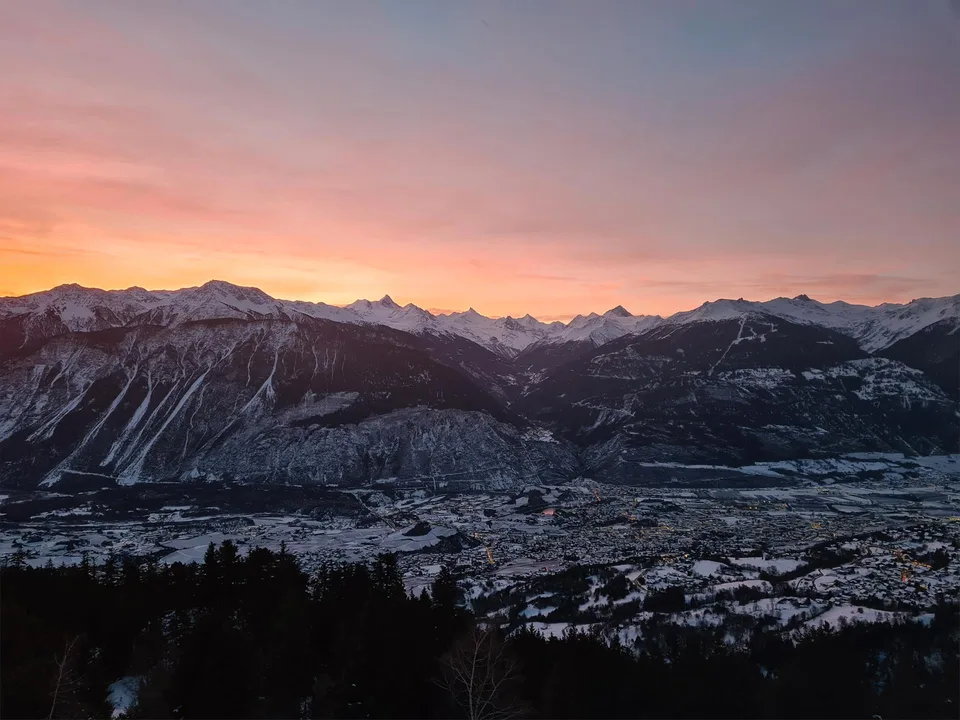 Wunderschöne 2,5 Zimmer mit Balkon in Aminona, Crans Montana