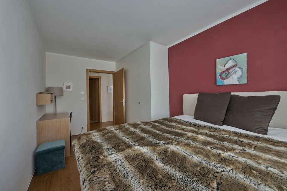Exklusives Wohnerlebnis – Stilvolle 3.5-Zimmer Wohnung in Samedan
