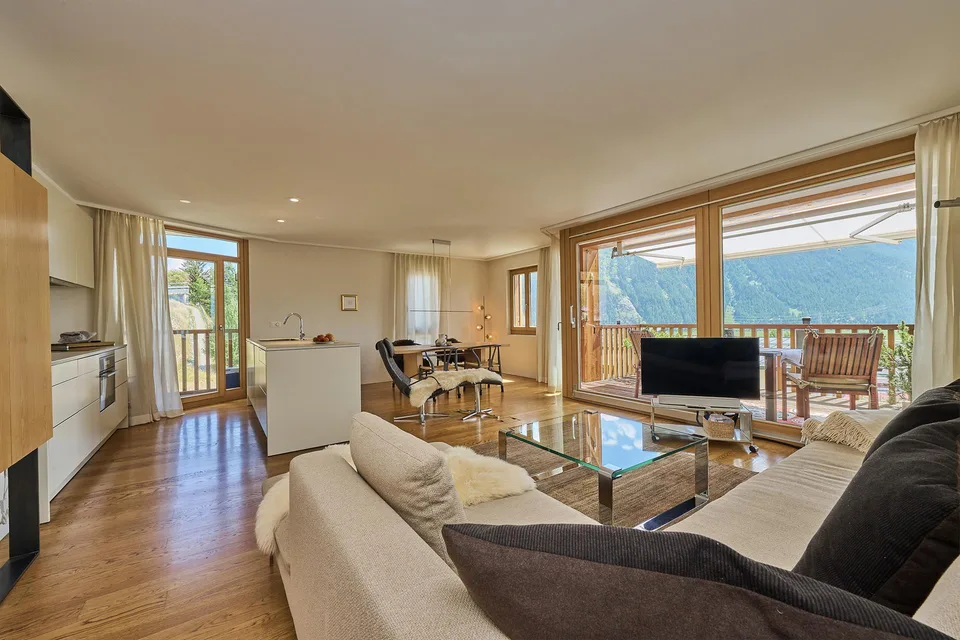 Exklusives Wohnerlebnis – Stilvolle 3.5-Zimmer Wohnung in Samedan