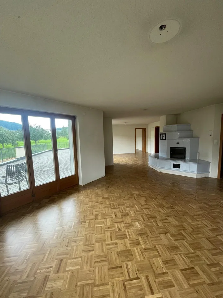 Sonnige 4.5 Zimmer Wohnung an ruhiger Lage