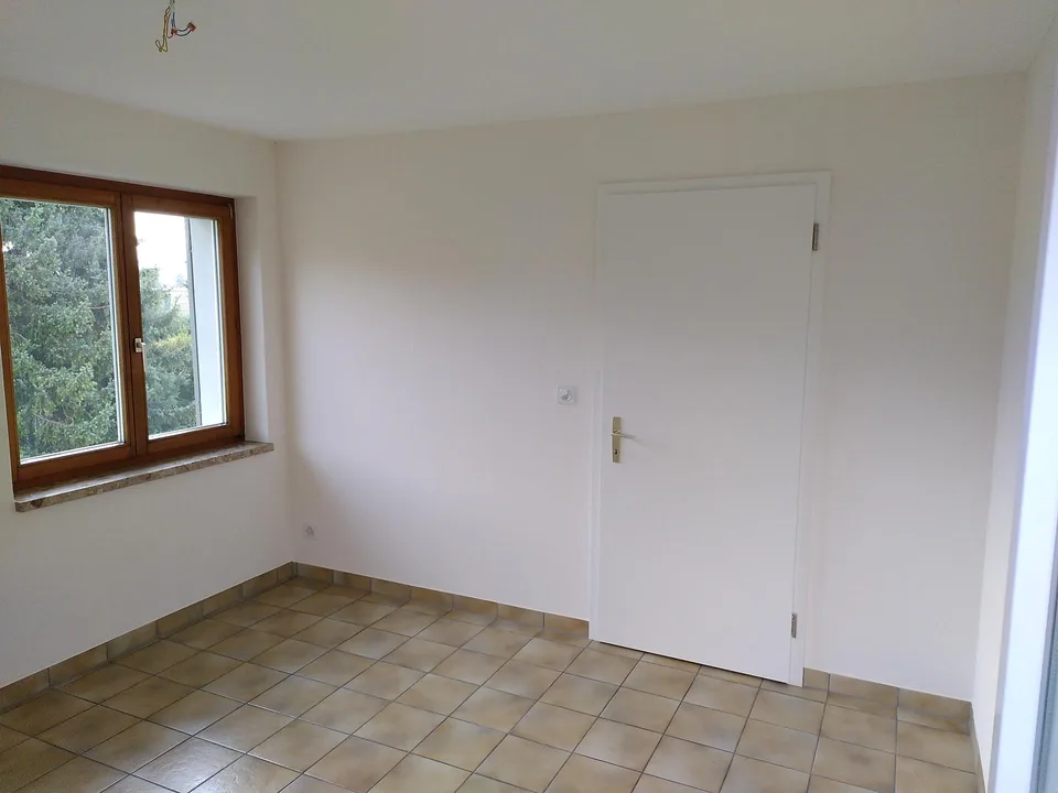 Sonnige 4.5 Zimmer Wohnung an ruhiger Lage