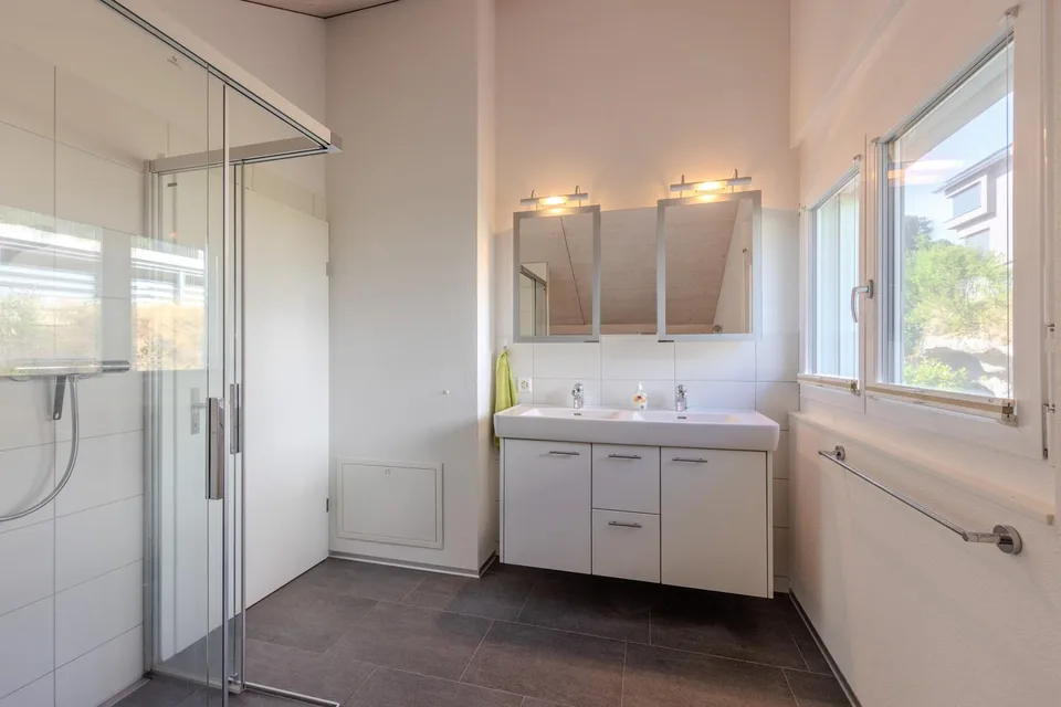 Maison unifamiliale de 5,5 pièces avec garage double à Kaufdorf