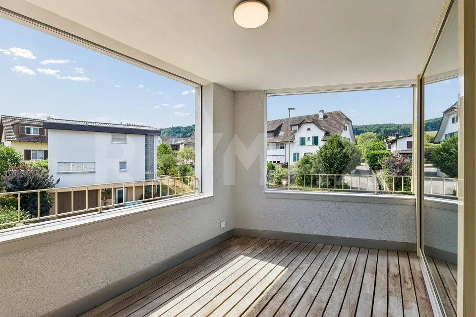 Modernes Wohnen am Eibach mit sonniger Loggia