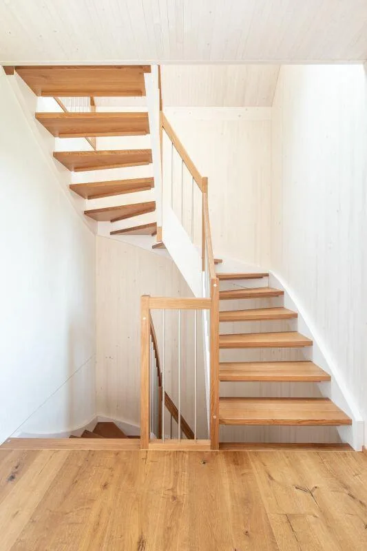 NEUES 6.5-Zimmer-Einfamilienhaus am See
