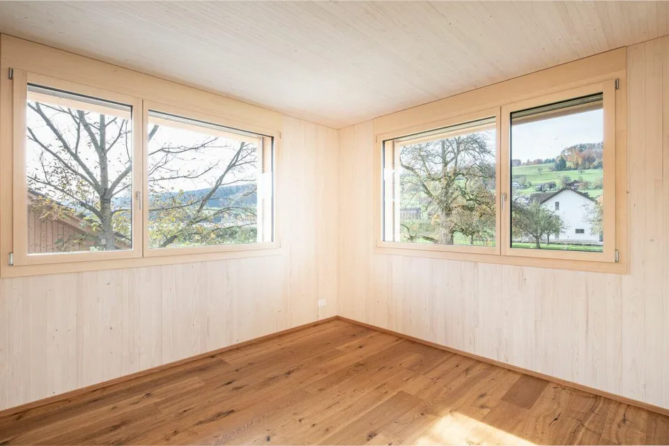 NEUES 6.5-Zimmer-Einfamilienhaus am See