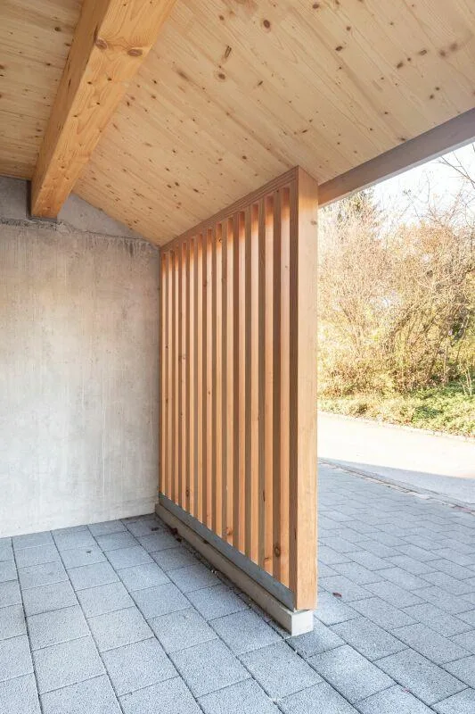 NEUES 6.5-Zimmer-Einfamilienhaus am See