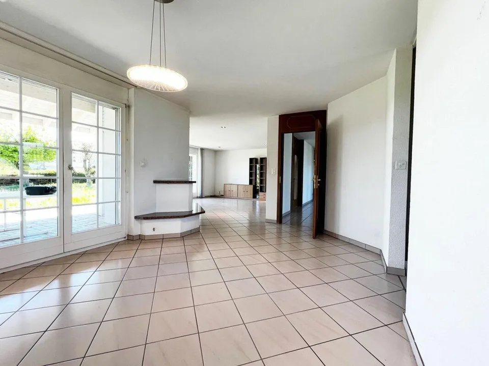 5-Zimmer-Einfamilienhaus mit Garage